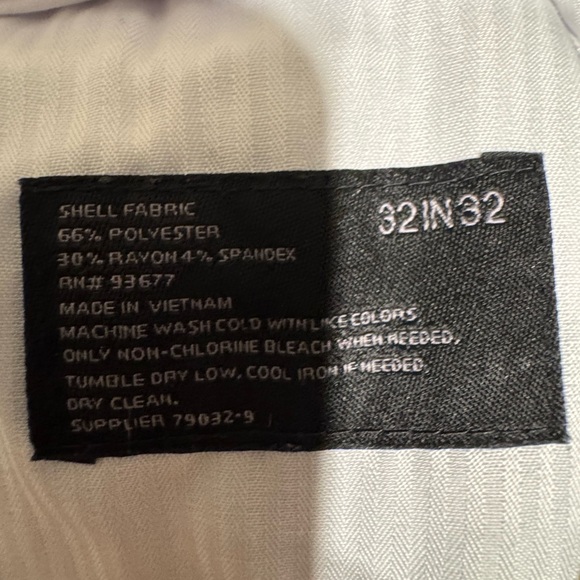 J. Ferrer Two Piece Slim Fit Grey Suit 44R 32X 32 Pants WORN ONCE - Picture 10 of 12